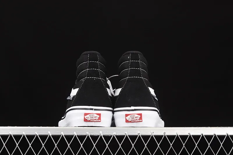 All categories Vans Vans series Vans Mid Vans China Vans Sk8-Hi Vans black side checkerboard professional skateboard shoes VN0A5FCCY28